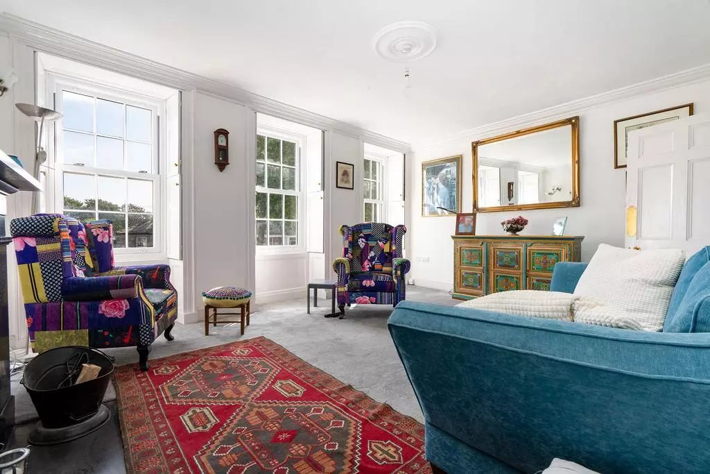 Second sitting room with fireplace